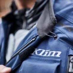 Klim Kodiak Gore-Tex Textile Jacket - Navy Blue / Monument Grey -Klim Sales Store klim textile jacket kodiak gore tex waterproof navy blue monument grey lifestyle1