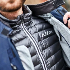 Klim Kodiak Gore-Tex Textile Jacket - Navy Blue / Monument Grey -Klim Sales Store klim textile jacket kodiak gore tex waterproof navy blue monument grey lifestyle4