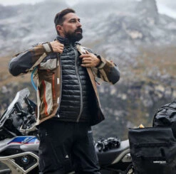 Klim Maverick Down Jacket - Stealth Black 9 Klim Maverick Down Jacket - Stealth Black -Klim Sales Store maverick down lifestyle2